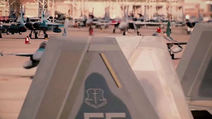 Así son los aviones F-16