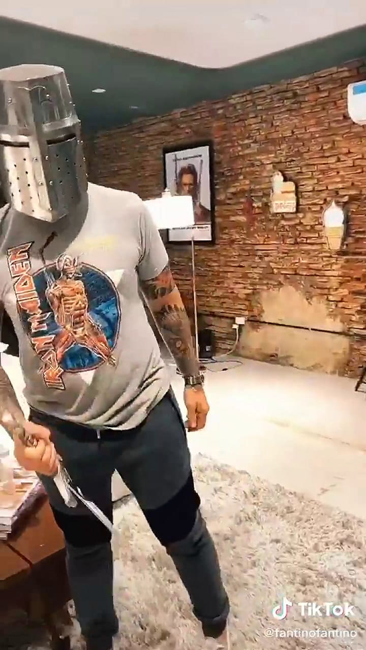 Fantino mostró en Tiktok cómo entrará a la AFA