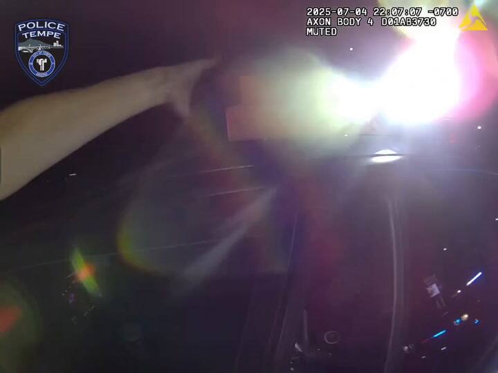 Policía de Arizona entrega pizza luego de detener al repartidor