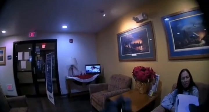 Irene Bedard, la voz de Pocahontas (1995) estalló contra un empleado en un hotel en 2020