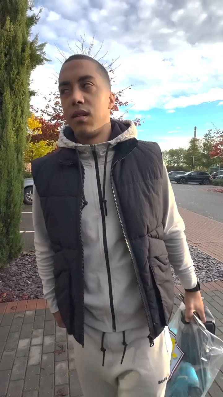 Los jugadores del Aston Villa pasaron por un divertido cuestionario