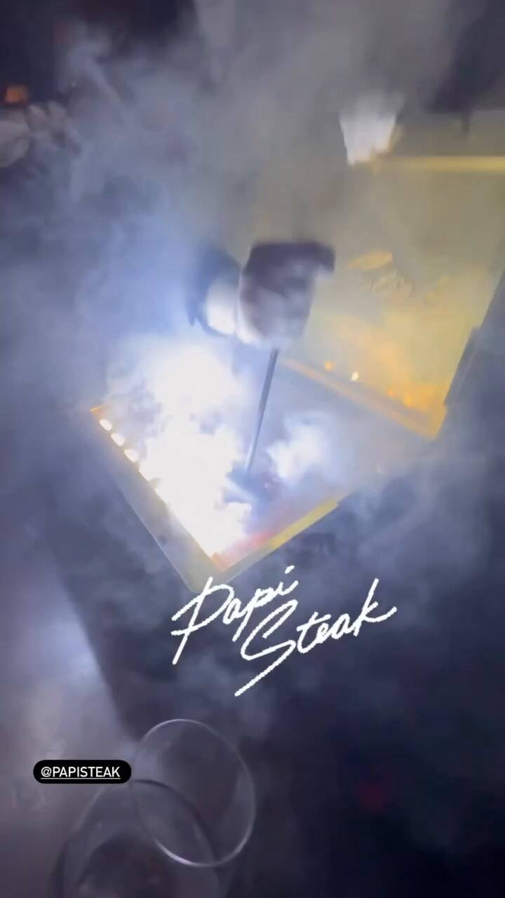 Así son las sorpresas en Papi Steak