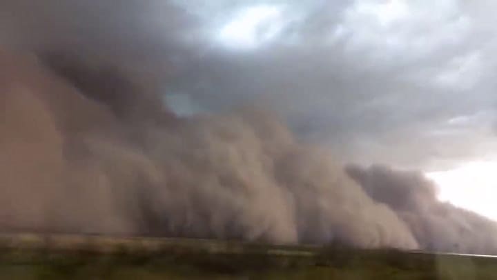 Así se vio este fenómeno natural desde la ruta - Fuente: El Diario De La Pampa