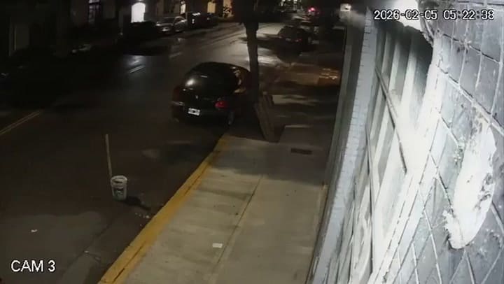 El accidente ocurrió cerca de las 5:20 sobre Donato Álvarez, casi Aranguren