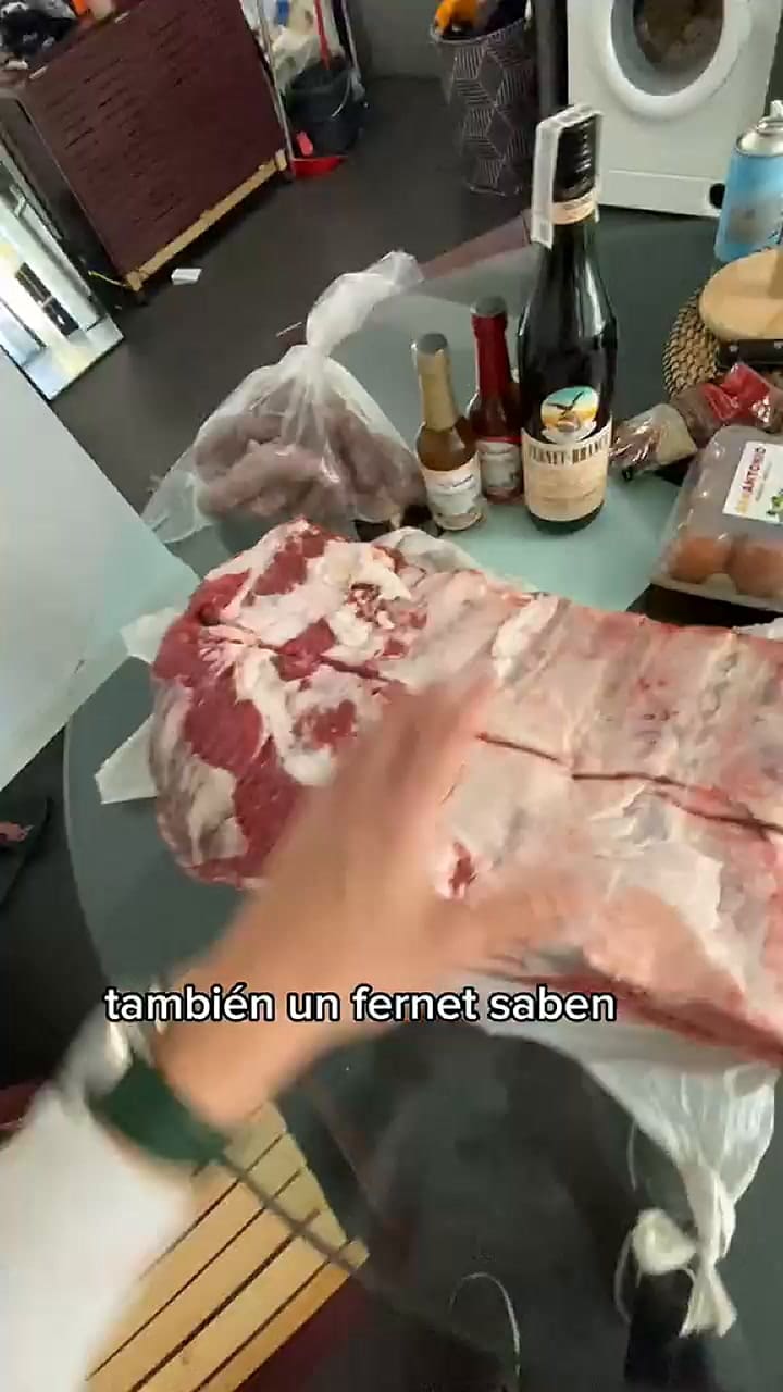 Un costillar de 12 kilos le salió 100 euros