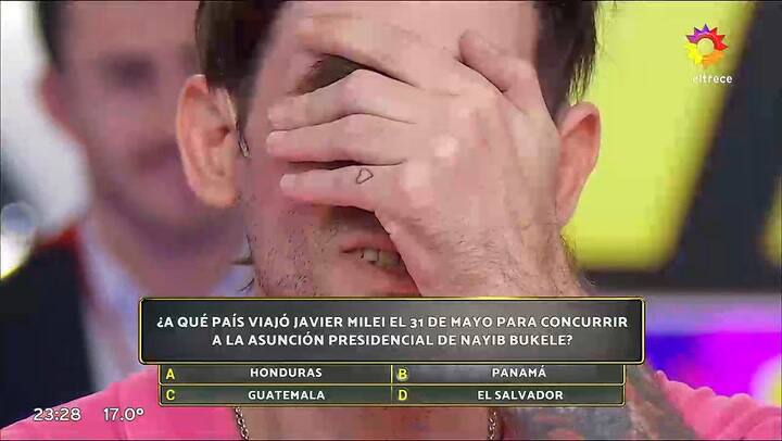 Mariano gano la edicion de Los 8 escalones y festejo con sus amigos