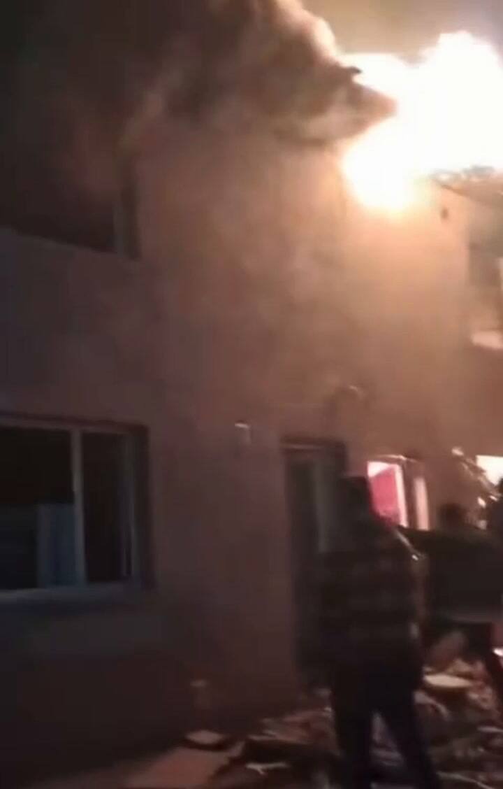 Dos personas fallecieron tras una explosión e incendio en una vivienda de Santa Cruz