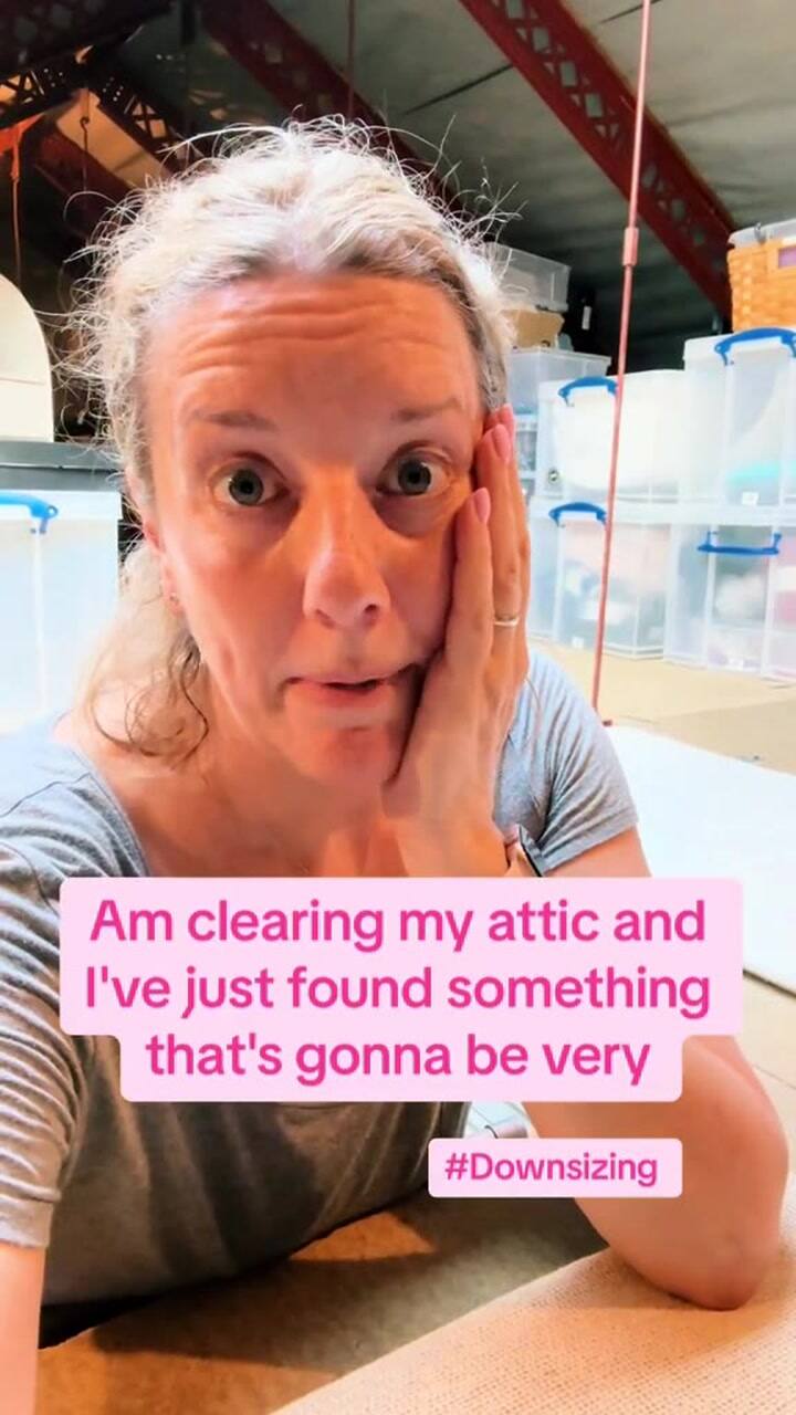 El extraño colmillo de elefante que encontró en el ático de uno de sus clientes