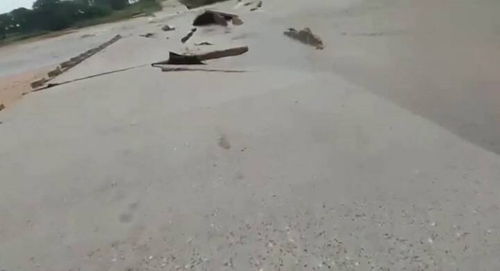 Lluvias torrenciales en Córdoba: el río Seco se llevó un puente