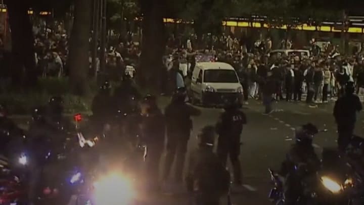 Incidentes en el Obelisco: el festejo por la Copa América terminó con corridas, carros hidrantes y seis detenidos