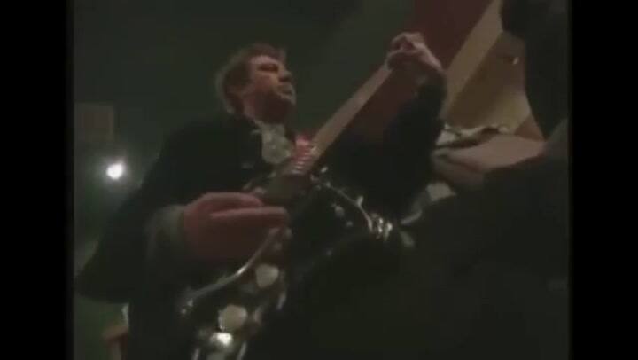 Gustavo Cerati - Tráeme la noche - Fuente: YouTube