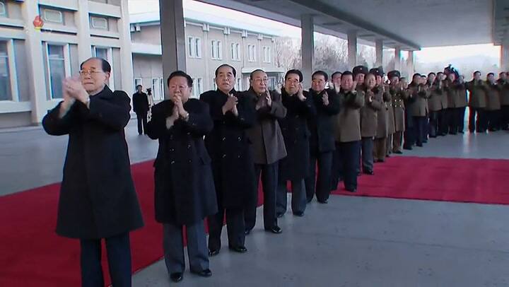 Kim Jong-un volvió a China en su tren y se reúne con Xi en el día de su cumpleaños - Fuente: AFP