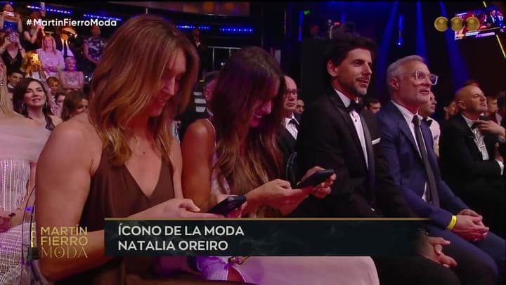 El incómodo momento de Natalia Oreiro y Pampita en los Martín Fierro de la Moda
