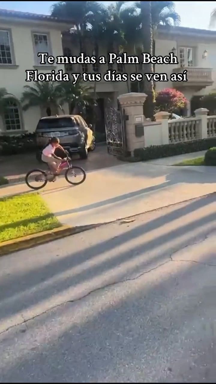 Giselle junto a su hija en el barrio de Palm Beach (TikTok: @ricarte_properties)