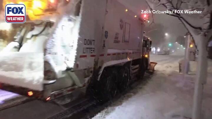 Las impactantes imágenes de la “monstruosa bomba” de viento y nieve que azota EE.UU.