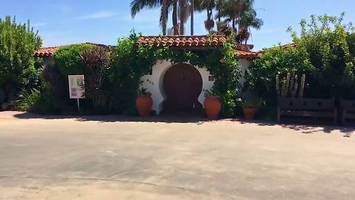 Así es Casa Romántica, la emblemática mansión a punto de colapsar