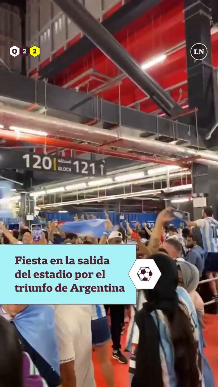 La hinchada argentina en Qatar
