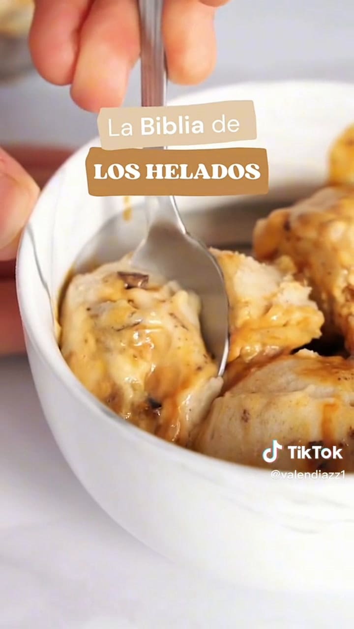 Helado artesanal de banana split