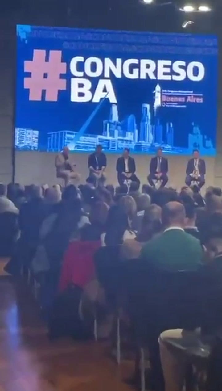 Espert en la UCA.mp4