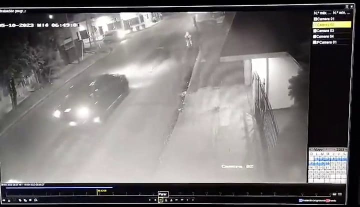 Tremendo choque entre de un patrullero en Villa Caraza, Lanús