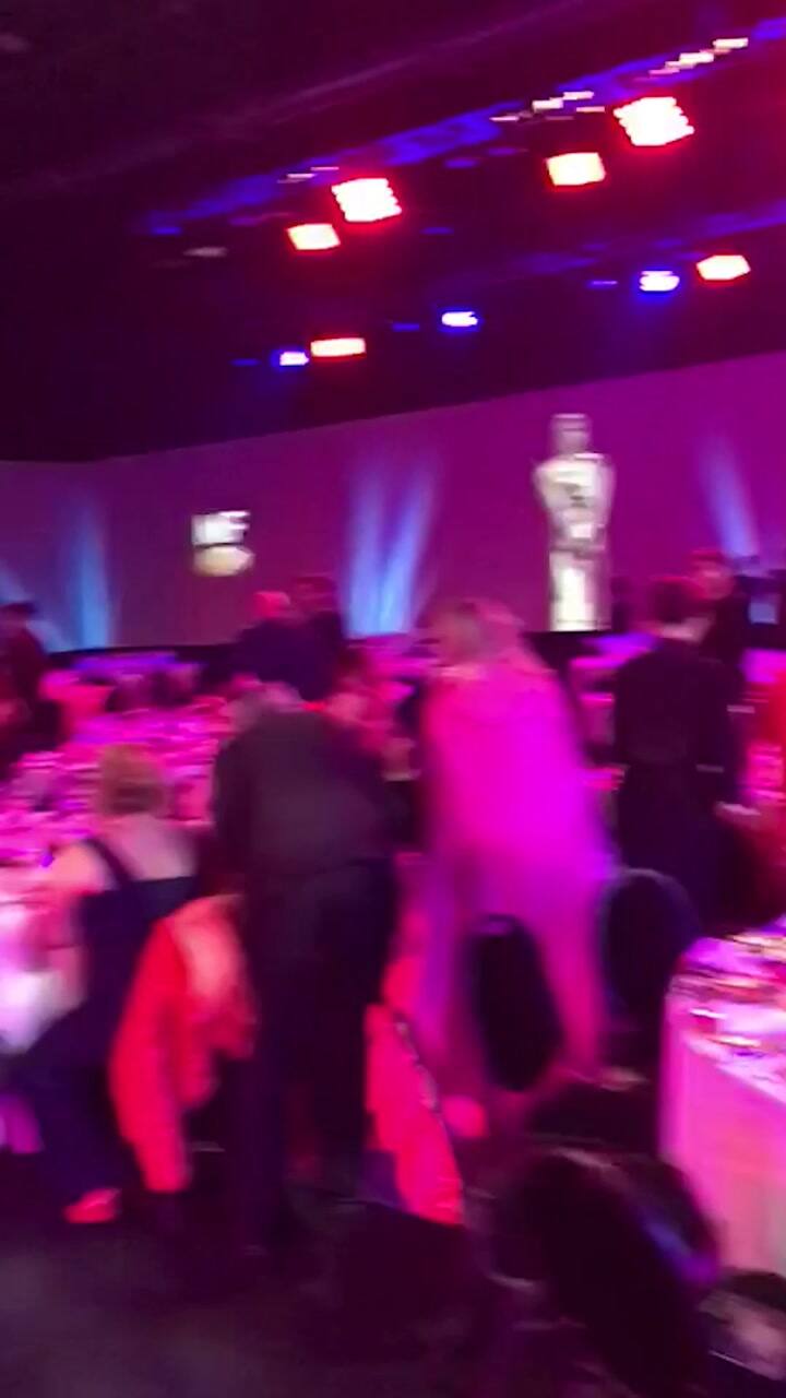 El comienzo de la ceremonia “por dentro”