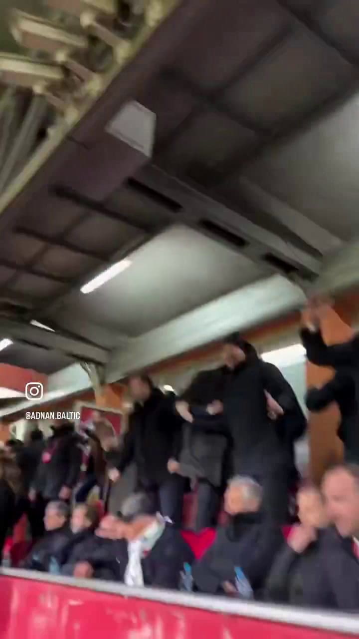 La reacción de Djokovic durante la eliminación de Italia