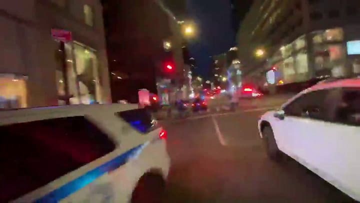 Imágenes de saqueos en Midtown Manhattan - Fuente: Twitter