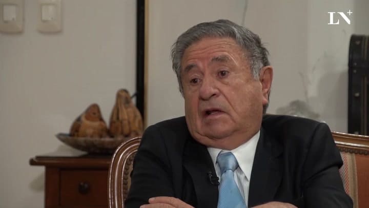 Eduardo Duhalde “Si Cristina incide mucho sobre Alberto es culpa de él, no de ella”