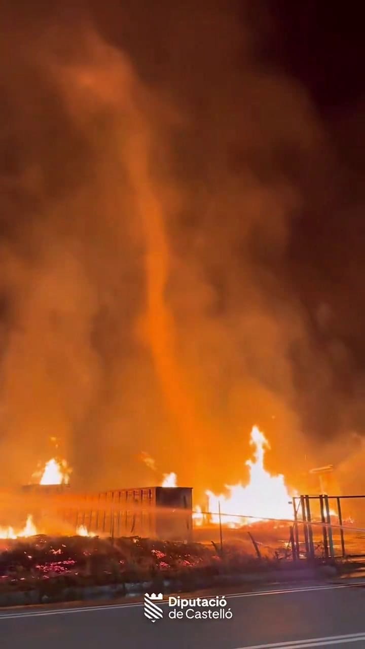 Se produjo un tornado de fuego tras un incendio