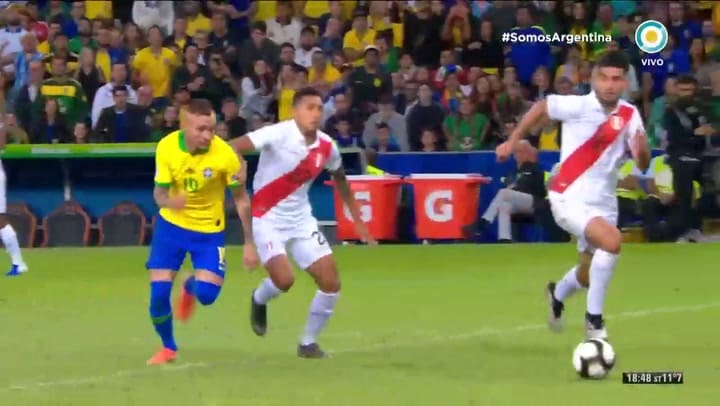 Penal de Brasil: 3-1 - Fuente: Tv pública