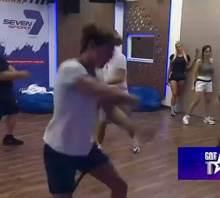 El divertido baile de Marcos que encendió las redes