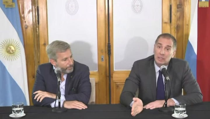 Diego Santilli justificó la falta de convocatoria a Kicillof y le pidió ser “consecuentes” y “coherentes”