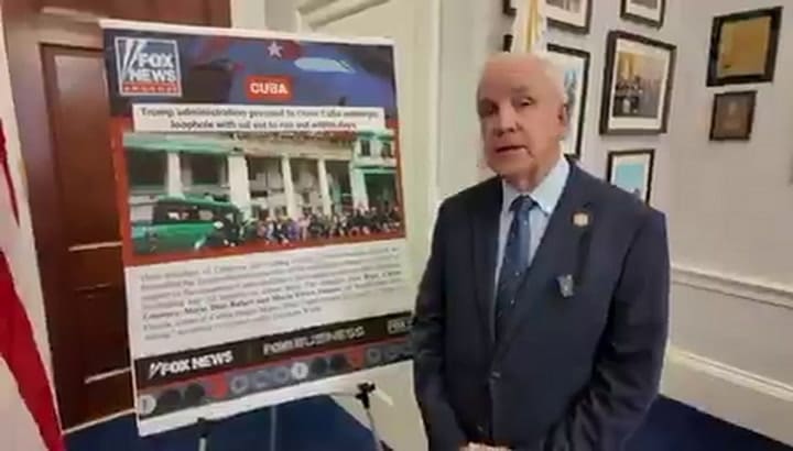 Carlos Giménez pidió por la eliminación de licencias a empresas de Florida vinculadas con el régimen cubano