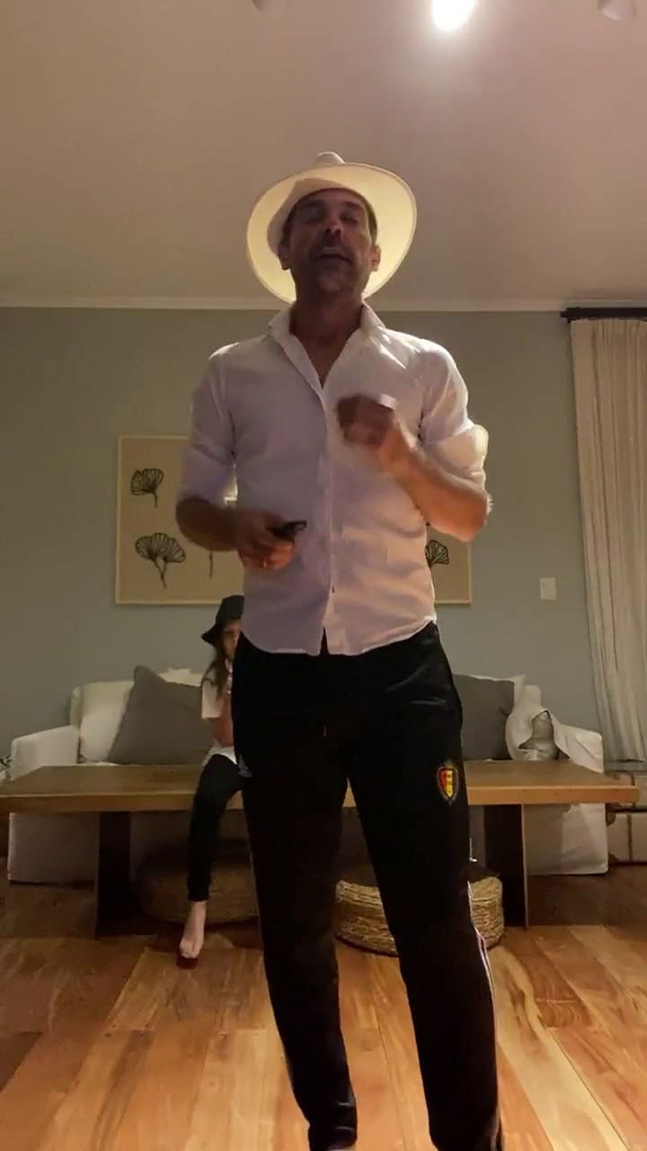 Pedro Alfonso y su hija Olivia protagonizaron un divertido baile