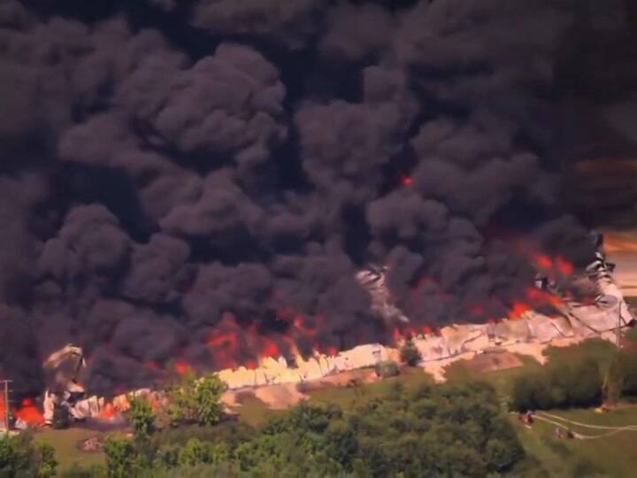 Como consecuencia del incendio se generaron grandes columnas de humo negro