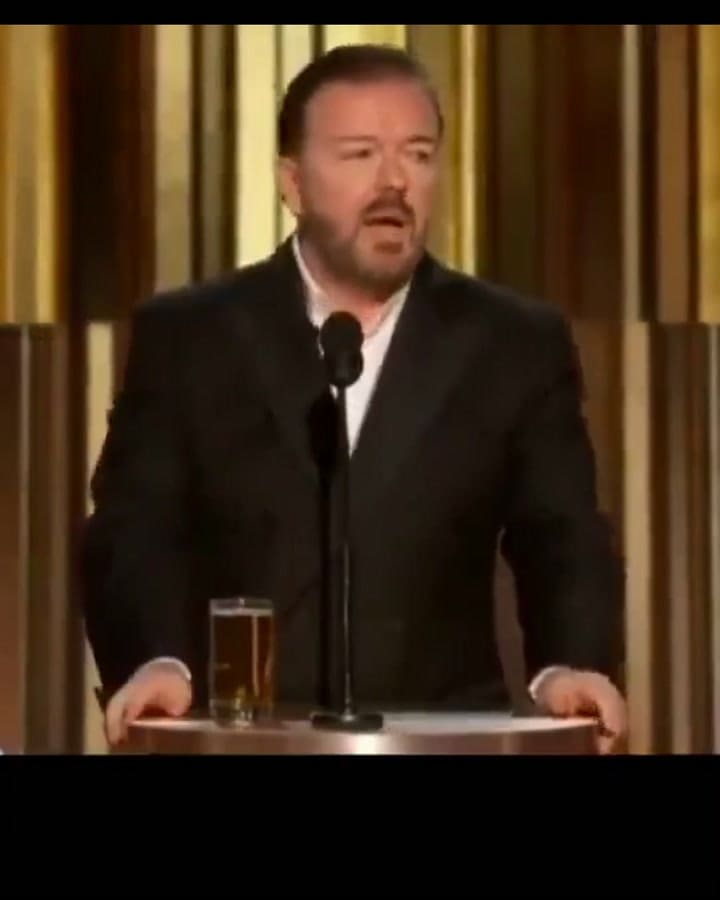 La vez que Ricky Gervais le recordó a Hollywood su relación con Epstein: ‘Pervertidos’