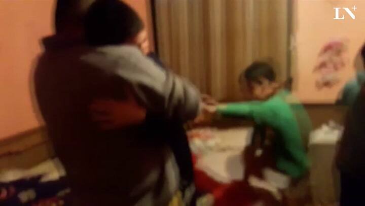 El emotivo reencuentro de Gabriel con sus hijos