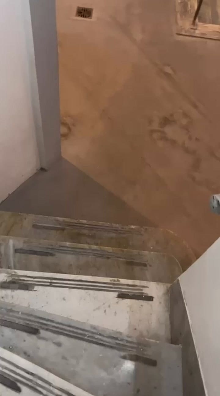 La piscina cubierta con mármol de Carrara es la joya del spa Colmegna