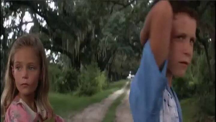 Forrest Gumps | Escena '¡Corre Forrest, corre!' - Fuente: Youtube