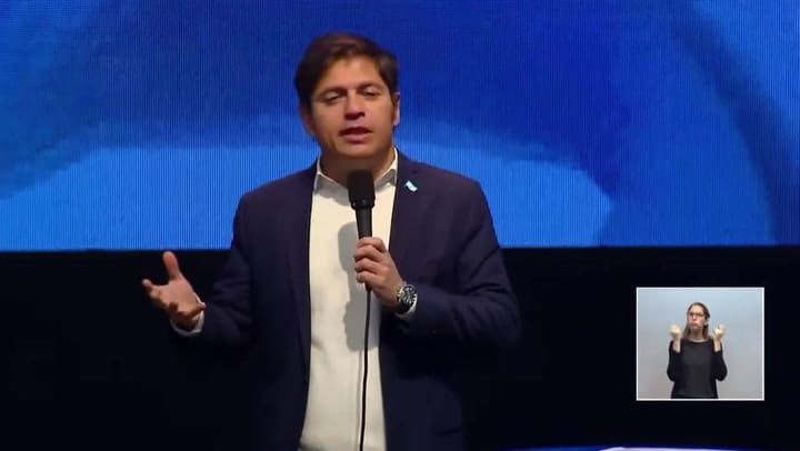 Kicillof llamó a los chicos a rebelarse: Desde España no nos van a decir las palabras que usamos
