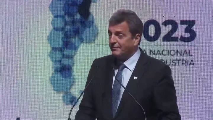 Massa anunció que se liberan las importaciones para las pymes industriales