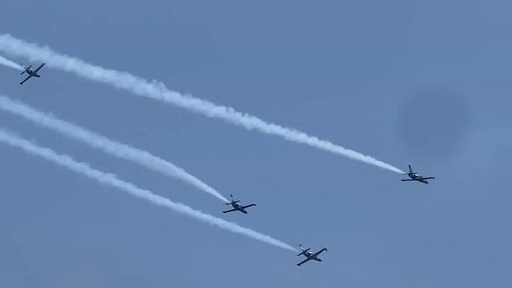 El inquietante momento en que dos jets se tocan durante una muestra en el Air Show de Fort Lauderdale
