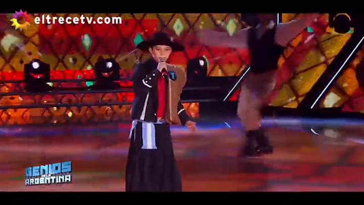 ¡Un folclorista de raíz! Carlitos Milanesi interpretó “Amor salvaje”. Fuente: Youtube