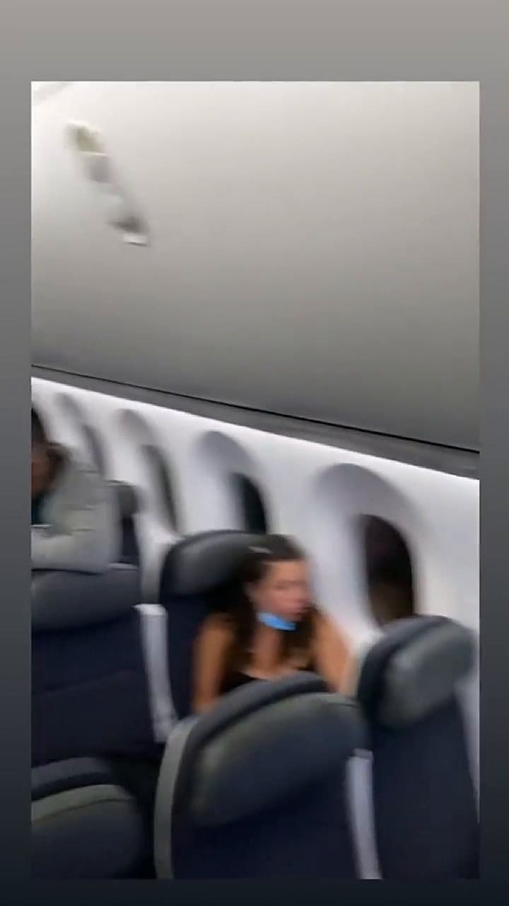 Escándalo en el avión: se cambió de asiento y retrasó una hora el vuelo