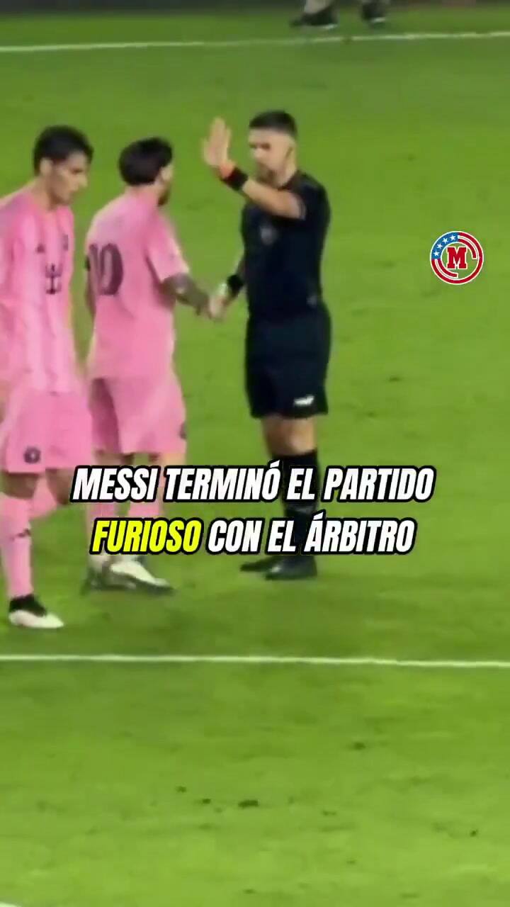 Messi Enojado Con El áRbitro