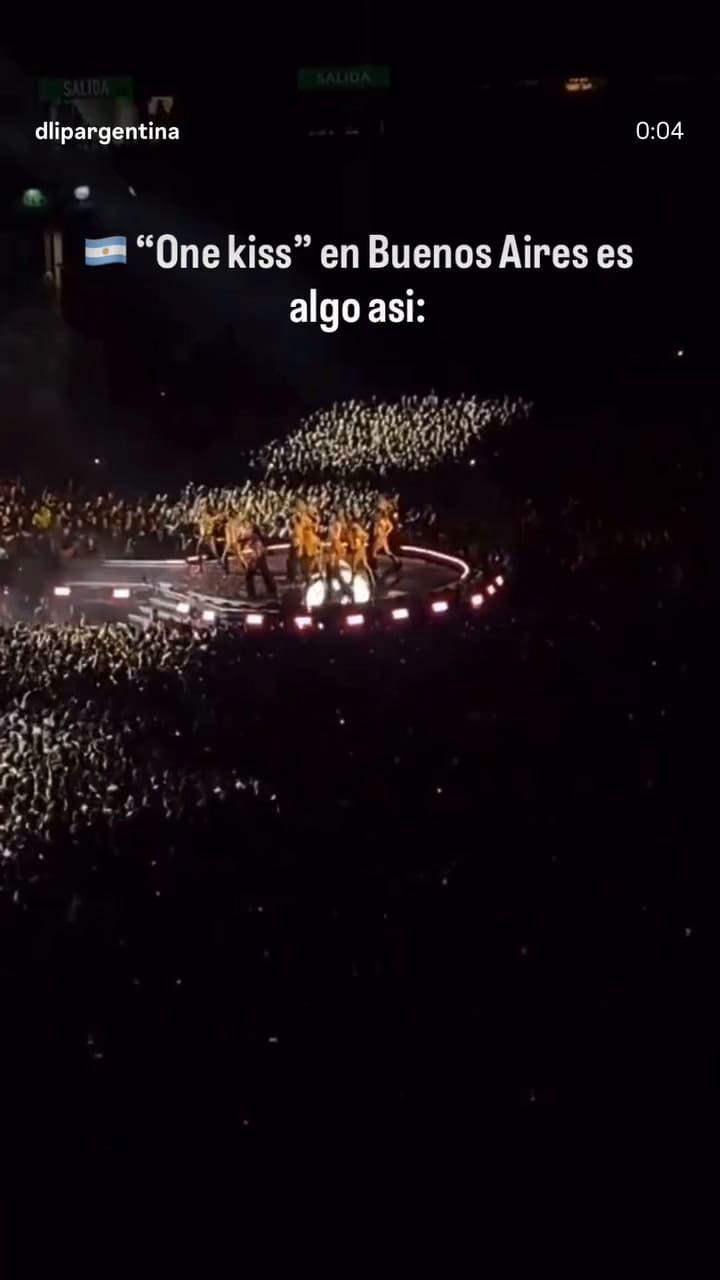 Dua Lipa agradeció la presencia del público en su segundo recital en Buenos Aires