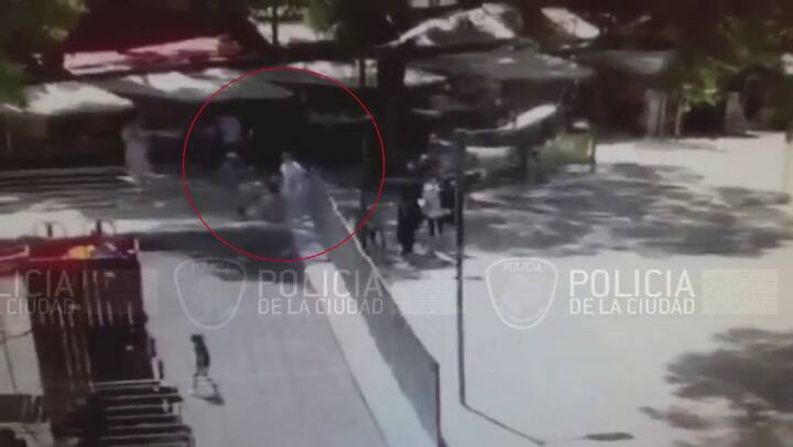 Los sospechosos en Plaza Serrano, horas antes del crimen