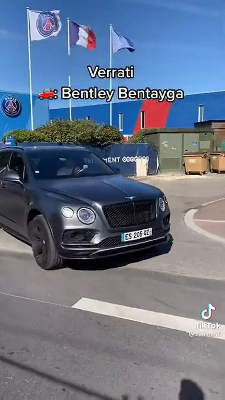 Los lujosos autos de los jugadores del PSG