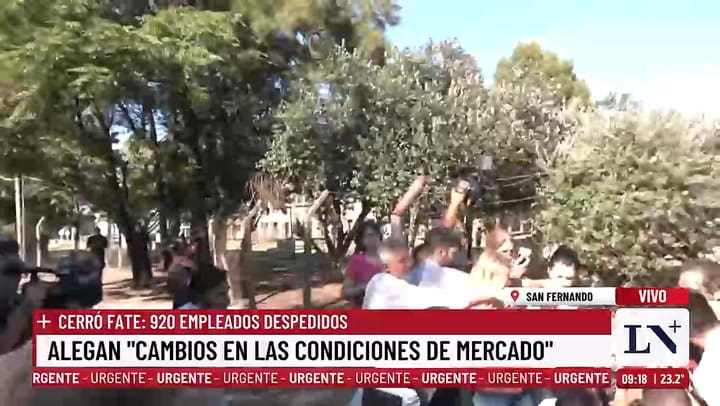 Crespo ingresó a la fábrica de Fate y prometió pelear contra el cierre