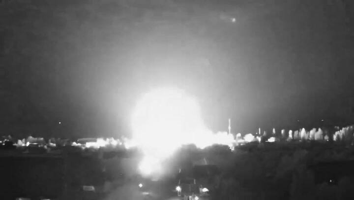 Rusia estrenó un lanzamisiles con más potencia que el HIMARS y arrasó con un depósito de armas 2